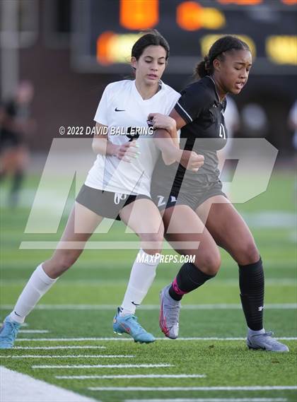 Thumbnail 2 in Marcus vs Guyer (UIL 6A Bi-District Playoff) photogallery.