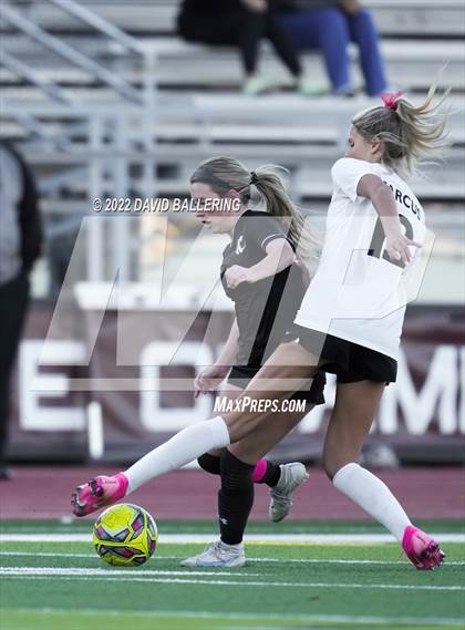 Thumbnail 1 in Marcus vs Guyer (UIL 6A Bi-District Playoff) photogallery.