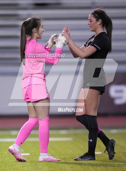 Thumbnail 1 in Marcus vs Guyer (UIL 6A Bi-District Playoff) photogallery.