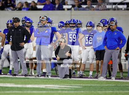 Thumbnail 3 in Roosevelt vs. Gunter (UIL 3A DII Semifinal) photogallery.