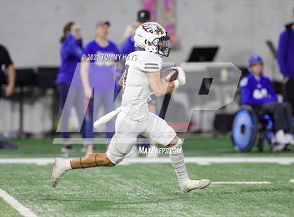 Thumbnail 3 in Roosevelt vs. Gunter (UIL 3A DII Semifinal) photogallery.
