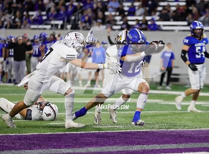 Thumbnail 1 in Roosevelt vs. Gunter (UIL 3A DII Semifinal) photogallery.
