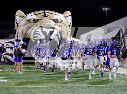 Thumbnail 1 in Roosevelt vs. Gunter (UIL 3A DII Semifinal) photogallery.