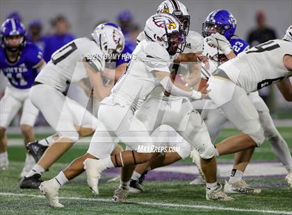 Thumbnail 3 in Roosevelt vs. Gunter (UIL 3A DII Semifinal) photogallery.