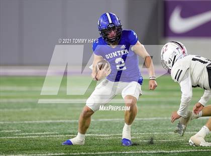Thumbnail 2 in Roosevelt vs. Gunter (UIL 3A DII Semifinal) photogallery.