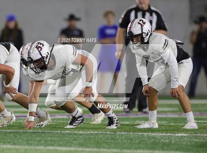 Thumbnail 1 in Roosevelt vs. Gunter (UIL 3A DII Semifinal) photogallery.