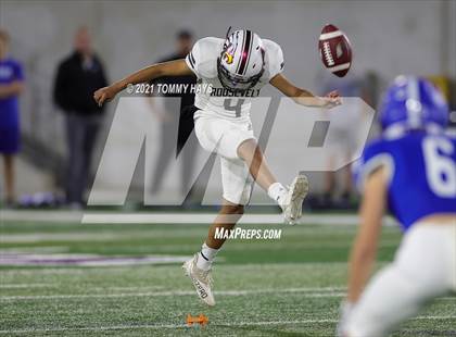 Thumbnail 3 in Roosevelt vs. Gunter (UIL 3A DII Semifinal) photogallery.