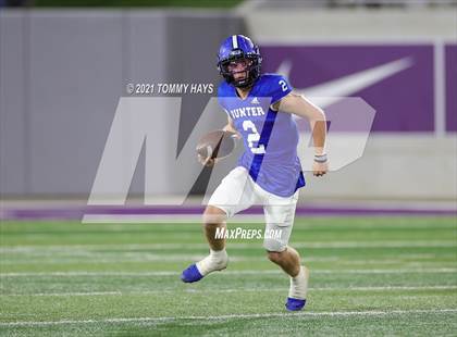 Thumbnail 1 in Roosevelt vs. Gunter (UIL 3A DII Semifinal) photogallery.