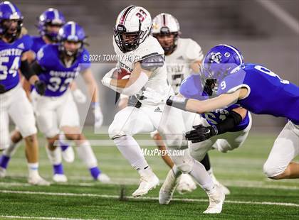 Thumbnail 2 in Roosevelt vs. Gunter (UIL 3A DII Semifinal) photogallery.