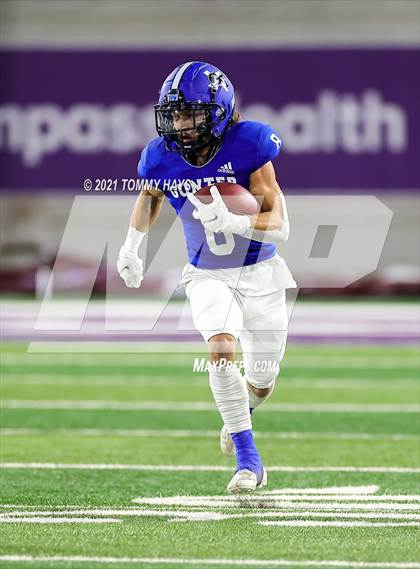 Thumbnail 2 in Roosevelt vs. Gunter (UIL 3A DII Semifinal) photogallery.