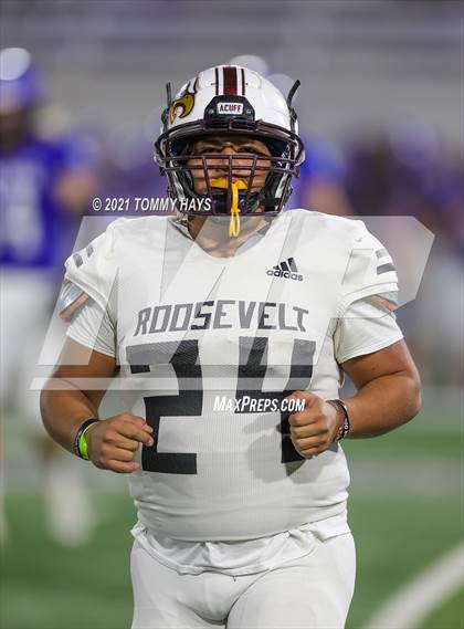 Thumbnail 3 in Roosevelt vs. Gunter (UIL 3A DII Semifinal) photogallery.