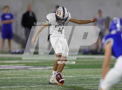 Thumbnail 1 in Roosevelt vs. Gunter (UIL 3A DII Semifinal) photogallery.