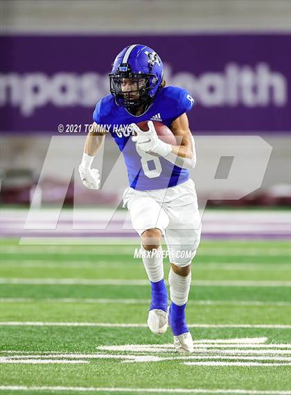 Thumbnail 1 in Roosevelt vs. Gunter (UIL 3A DII Semifinal) photogallery.