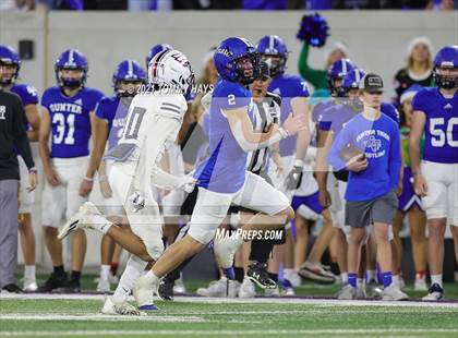 Thumbnail 1 in Roosevelt vs. Gunter (UIL 3A DII Semifinal) photogallery.