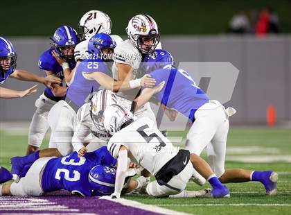 Thumbnail 2 in Roosevelt vs. Gunter (UIL 3A DII Semifinal) photogallery.