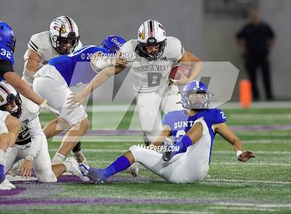 Thumbnail 3 in Roosevelt vs. Gunter (UIL 3A DII Semifinal) photogallery.