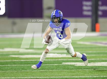 Thumbnail 1 in Roosevelt vs. Gunter (UIL 3A DII Semifinal) photogallery.