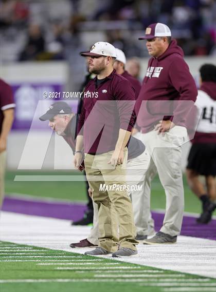 Thumbnail 3 in Roosevelt vs. Gunter (UIL 3A DII Semifinal) photogallery.