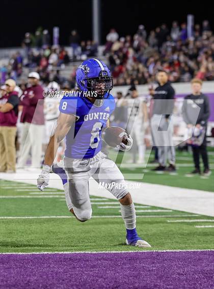 Thumbnail 3 in Roosevelt vs. Gunter (UIL 3A DII Semifinal) photogallery.