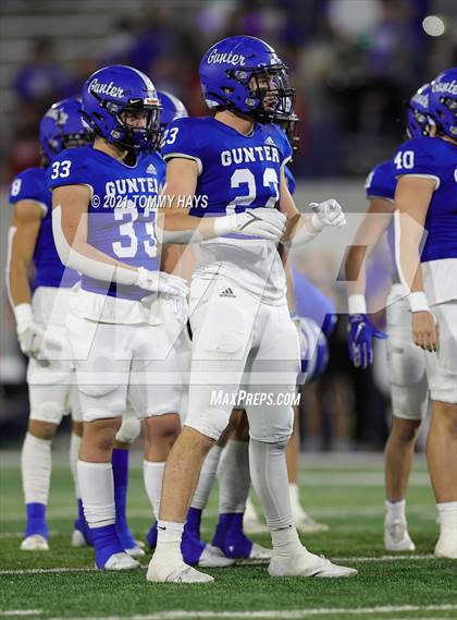 Thumbnail 2 in Roosevelt vs. Gunter (UIL 3A DII Semifinal) photogallery.