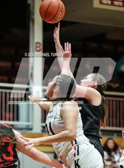 Thumbnail 3 in Wallace vs Lakeside (1AD1 District 1 Championship) photogallery.