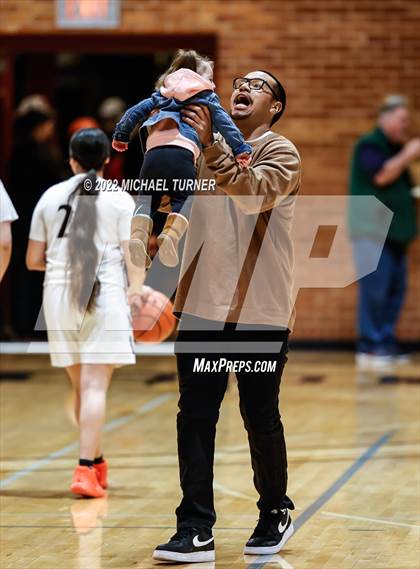 Thumbnail 2 in Wallace vs Lakeside (1AD1 District 1 Championship) photogallery.