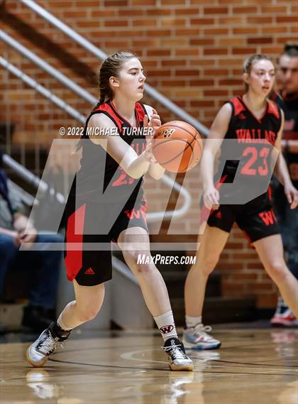 Thumbnail 3 in Wallace vs Lakeside (1AD1 District 1 Championship) photogallery.