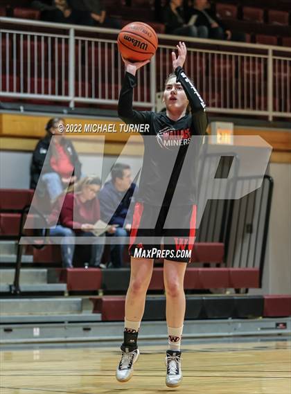 Thumbnail 1 in Wallace vs Lakeside (1AD1 District 1 Championship) photogallery.