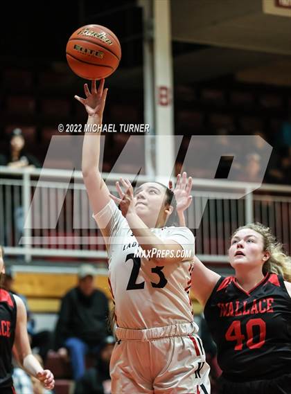 Thumbnail 1 in Wallace vs Lakeside (1AD1 District 1 Championship) photogallery.
