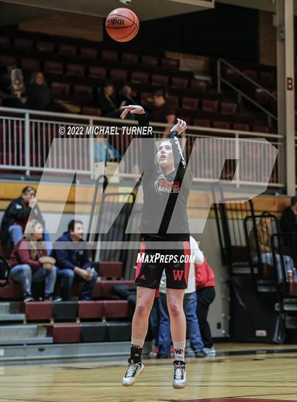 Thumbnail 1 in Wallace vs Lakeside (1AD1 District 1 Championship) photogallery.