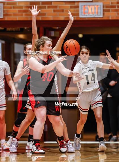 Thumbnail 2 in Wallace vs Lakeside (1AD1 District 1 Championship) photogallery.