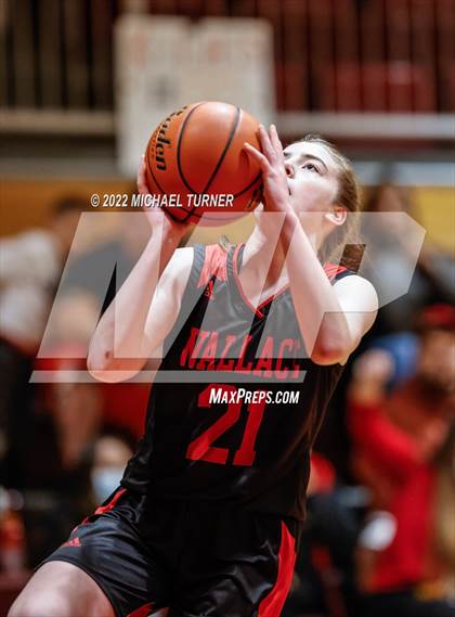 Thumbnail 3 in Wallace vs Lakeside (1AD1 District 1 Championship) photogallery.