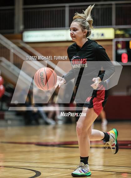 Thumbnail 3 in Wallace vs Lakeside (1AD1 District 1 Championship) photogallery.