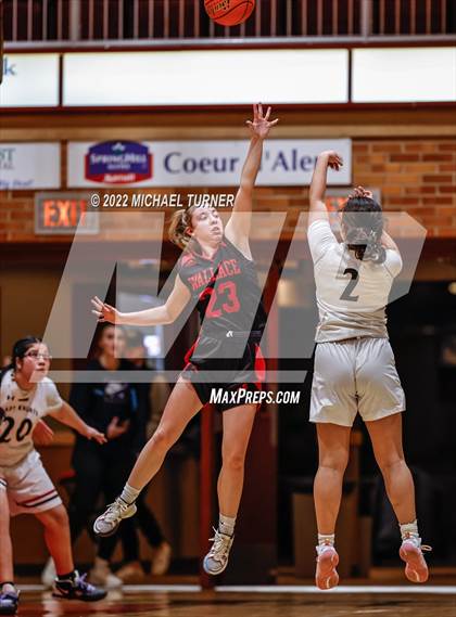 Thumbnail 3 in Wallace vs Lakeside (1AD1 District 1 Championship) photogallery.