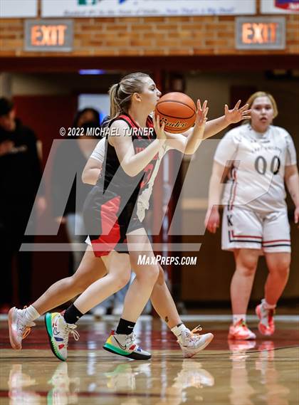 Thumbnail 2 in Wallace vs Lakeside (1AD1 District 1 Championship) photogallery.