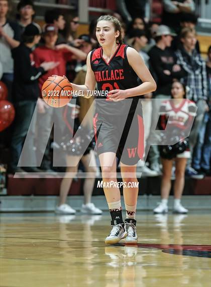 Thumbnail 1 in Wallace vs Lakeside (1AD1 District 1 Championship) photogallery.