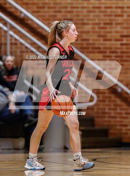 Thumbnail 1 in Wallace vs Lakeside (1AD1 District 1 Championship) photogallery.