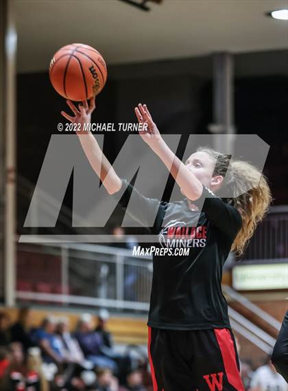 Thumbnail 3 in Wallace vs Lakeside (1AD1 District 1 Championship) photogallery.