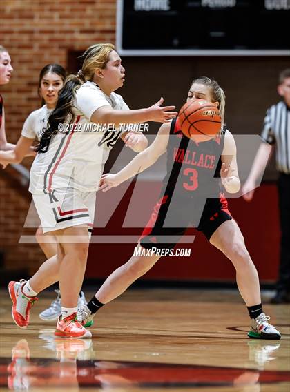 Thumbnail 1 in Wallace vs Lakeside (1AD1 District 1 Championship) photogallery.