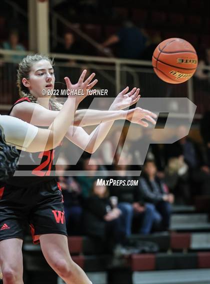 Thumbnail 3 in Wallace vs Lakeside (1AD1 District 1 Championship) photogallery.