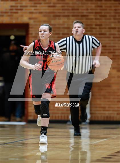 Thumbnail 3 in Wallace vs Lakeside (1AD1 District 1 Championship) photogallery.