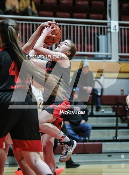 Thumbnail 3 in Wallace vs Lakeside (1AD1 District 1 Championship) photogallery.