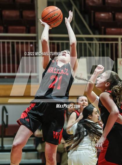 Thumbnail 2 in Wallace vs Lakeside (1AD1 District 1 Championship) photogallery.