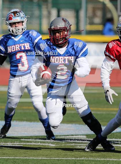 Thumbnail 3 in North vs. South (SCHSL All-Stars) photogallery.