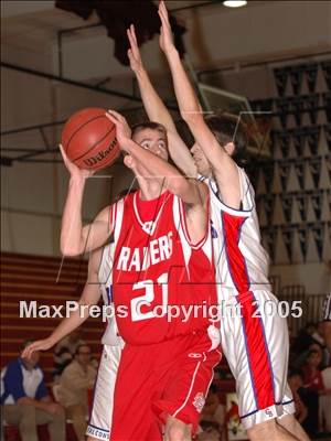 Thumbnail 3 in Regis Jesuit vs. Christian Brothers (Jesuit Father Barry Classic) photogallery.