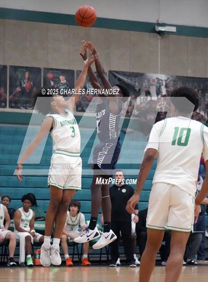 Thumbnail 2 in Tomball Memorial vs Brenham (Cub Classic) photogallery.