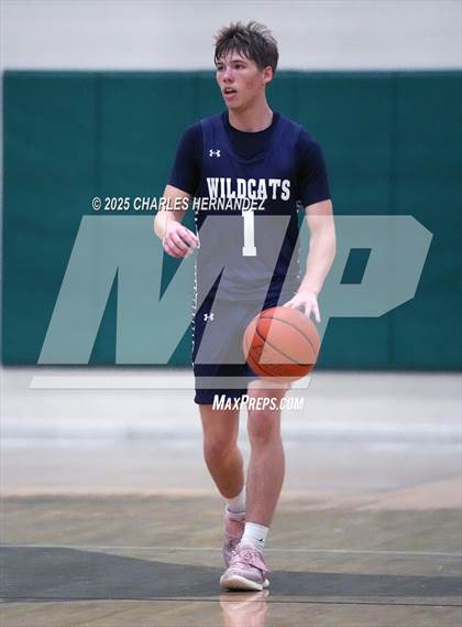 Thumbnail 2 in Tomball Memorial vs Brenham (Cub Classic) photogallery.