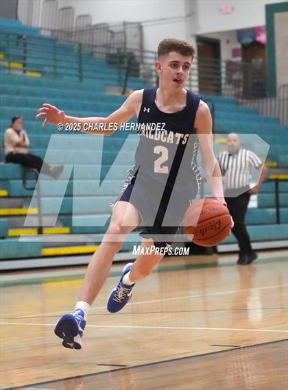 Thumbnail 2 in Tomball Memorial vs Brenham (Cub Classic) photogallery.