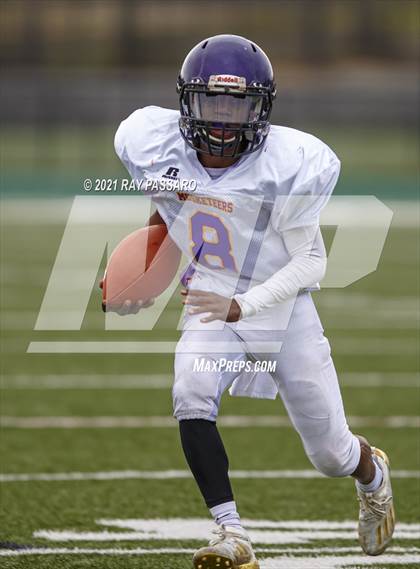 Thumbnail 3 in Central Islip vs Longwood photogallery.
