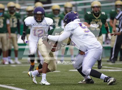 Thumbnail 2 in Central Islip vs Longwood photogallery.